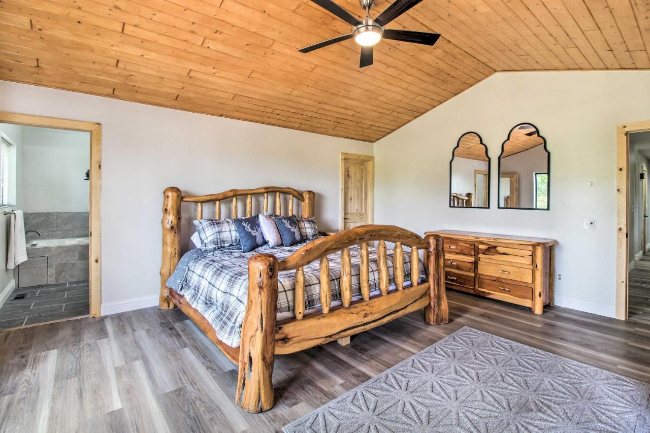 Pinetop Creekside Cabin Secret Game Room! Exteriér fotografie